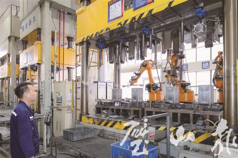 璧山“机器换人”促亩均效益提升